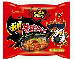 赤 辛さ2倍ヘックブルダック炒め麺 卵と絡めないと食べるのがきついほど辛い ハラスイズム 赤 辛さ2倍ヘックブルダック炒め麺 卵と絡めないと食べるのがきついほど辛い ハラスイズム